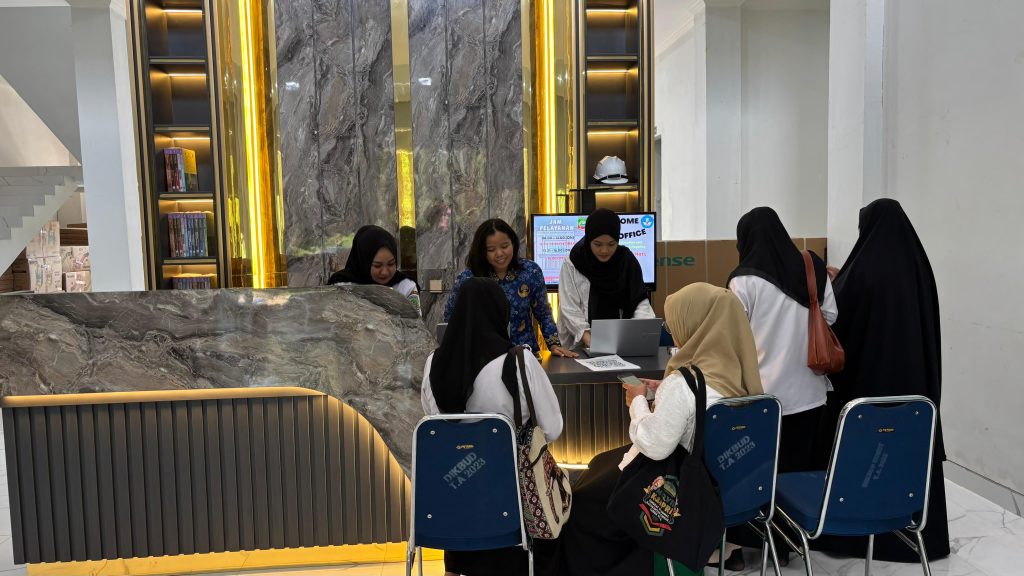 Pelayanan Satu Pintu Dinas Pendidikan dan Kebudayaan Kabupaten Konawe Utara: Wujud Inovasi Pelayanan Publik yang Modern dan Ramah